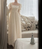 Retro Elegant Ivory A-line Square Neck Long Sleeve Embroidered Lace Long Prom Dress Evening Dress HZ1022