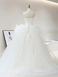 Dreamy Ball Gown Strapless Sleeveless White Tulle Wedding Dresses With Ruffles HZ1024