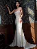 Simple Mermaid Sweetheart Satin Ruffles Long White Slit Wedding Dresses HZ1024