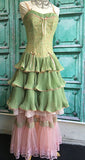 Vintage Ball Gown Spaghetti Straps Green Lace Prom Dresses Evening Gowns With Layers Ruffles HZ1024