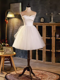 Elegant Ball Gown Straplesss Tulle Party Dress White Homecoming Dresses HZ1024
